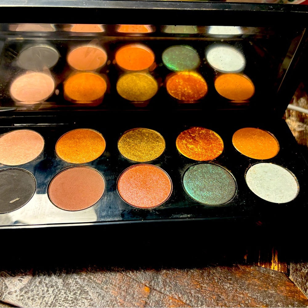 Pat McGrath Mothership 2 “Sublime” palette.